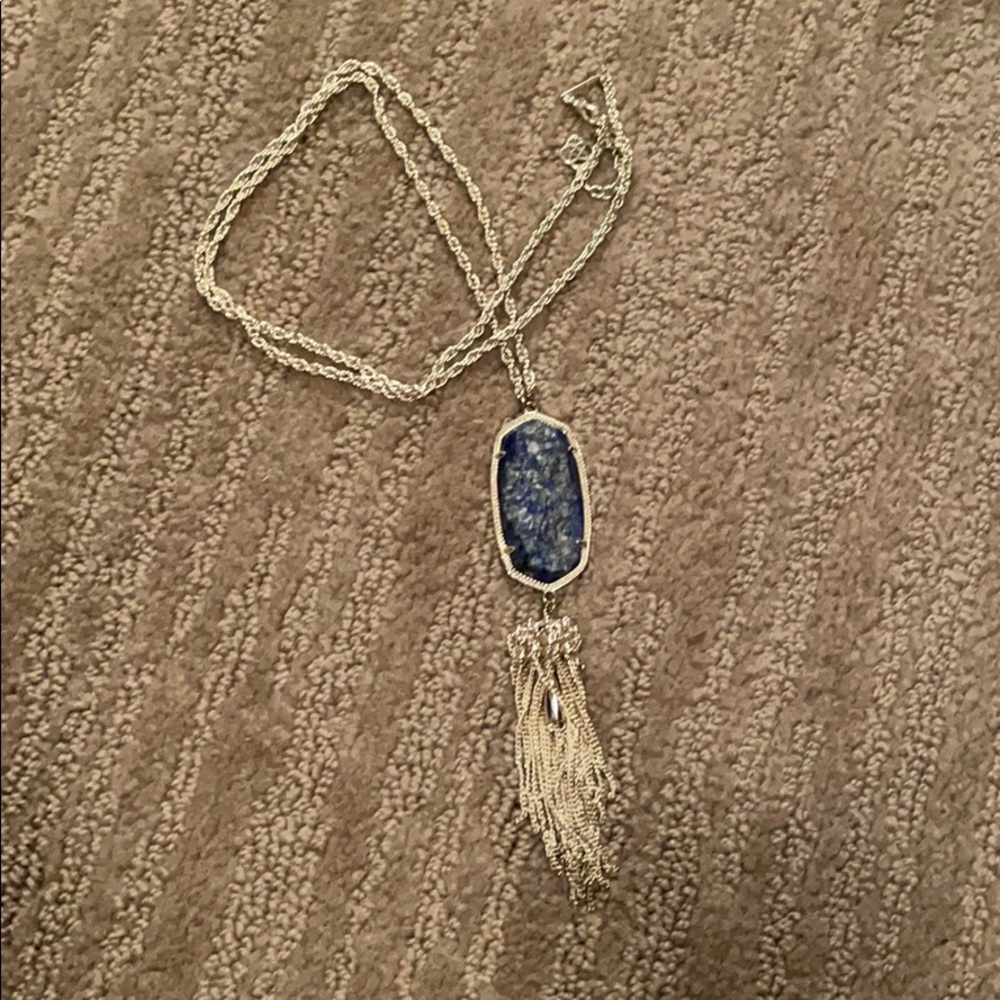 Long Kendra necklace with texture